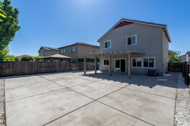 8216 Kossum Way, Elk Grove, CA 95624