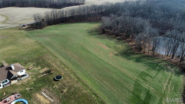 16.8+ G Road, Fults, IL 62244