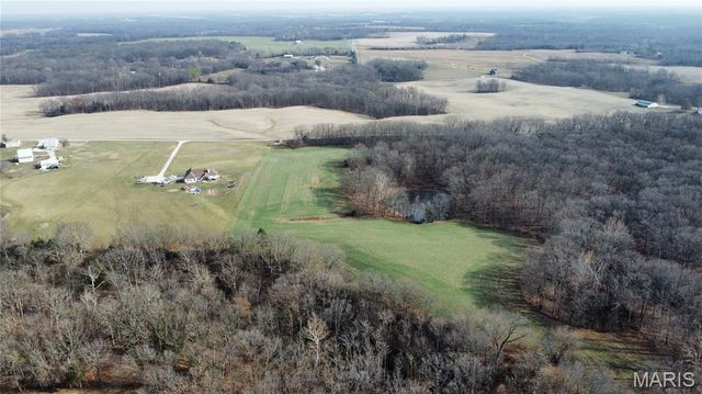 16.8+ G Road, Fults, IL 62244