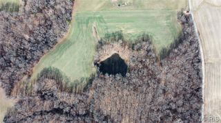 16.8+ G Road, Fults, IL 62244