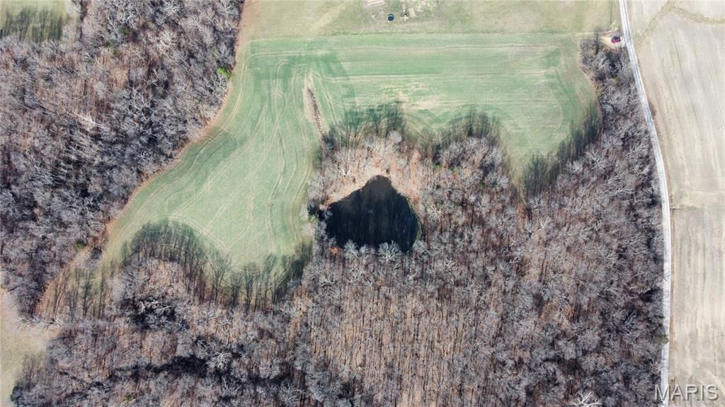 16.8+ G Road, Fults, IL 62244