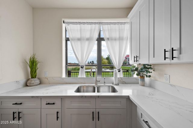 2381 STATE ROUTE 260 -- 126, Overgaard, AZ 85933