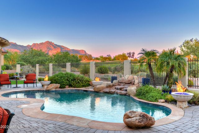 6941 E FLAT IRON Court, Gold Canyon, AZ 85118