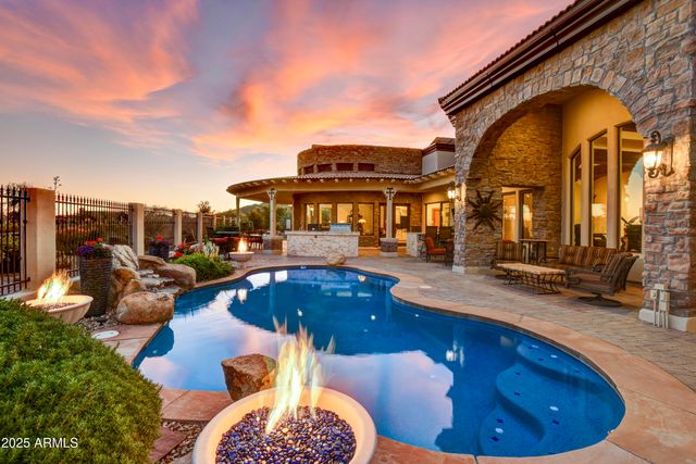 6941 E FLAT IRON Court, Gold Canyon, AZ 85118