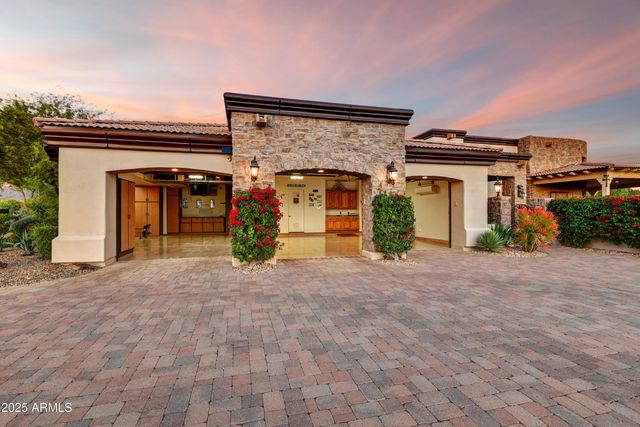 6941 E FLAT IRON Court, Gold Canyon, AZ 85118