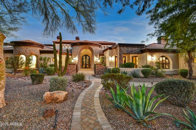 6941 E FLAT IRON Court, Gold Canyon, AZ 85118