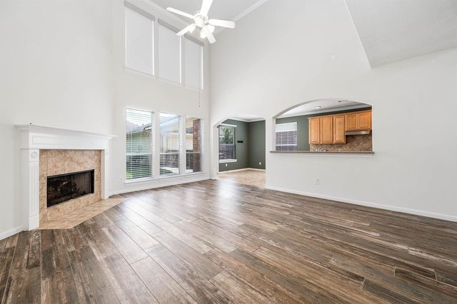 6411 Greencreek Meadows Lane, Spring, TX 77379