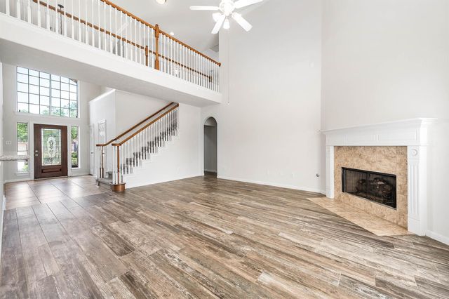 6411 Greencreek Meadows Lane, Spring, TX 77379