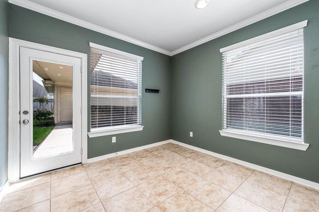 6411 Greencreek Meadows Lane, Spring, TX 77379