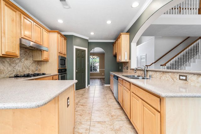 6411 Greencreek Meadows Lane, Spring, TX 77379