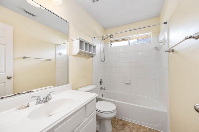 6411 Greencreek Meadows Lane, Spring, TX 77379