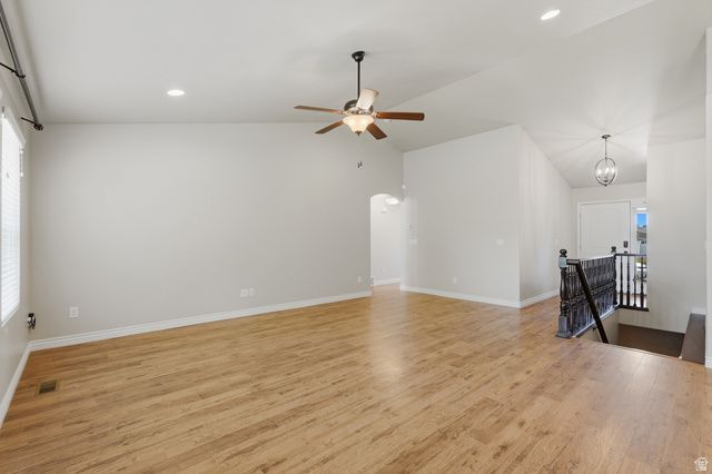 1302 W 2535 N, Clinton, UT 84015