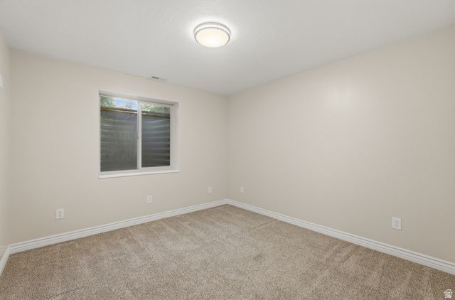 1302 W 2535 N, Clinton, UT 84015