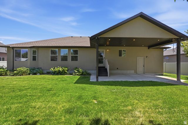 1302 W 2535 N, Clinton, UT 84015