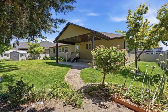 1302 W 2535 N, Clinton, UT 84015