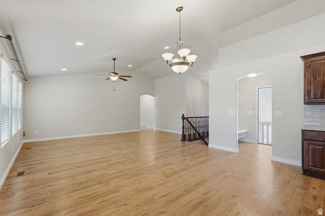 1302 W 2535 N, Clinton, UT 84015
