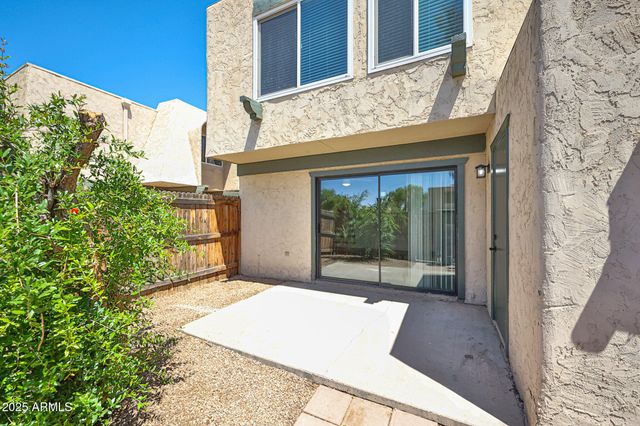 6024 W GOLDEN Lane, Glendale, AZ 85302