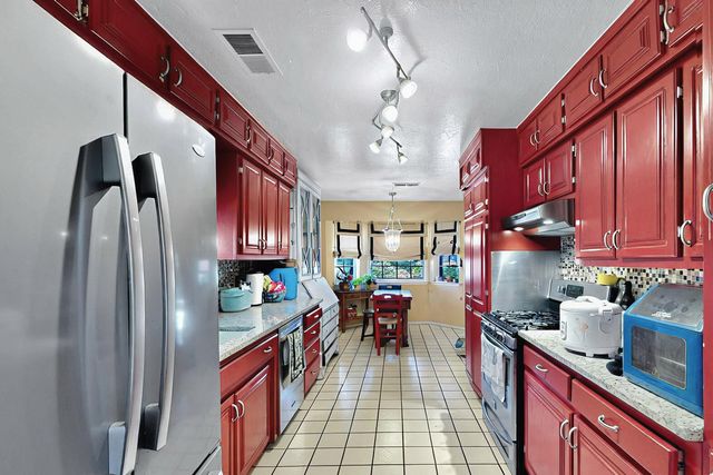 12120 Phoenix Avenue NE, Albuquerque, NM 87112