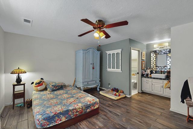 12120 Phoenix Avenue NE, Albuquerque, NM 87112