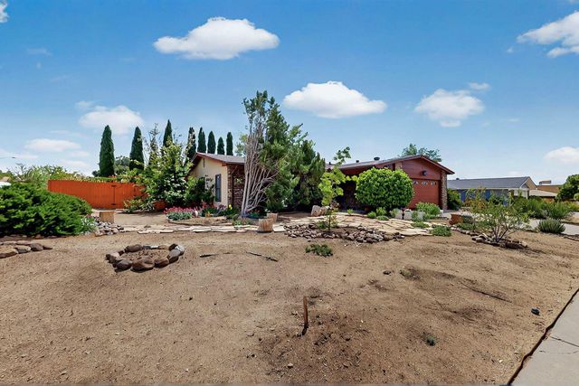 12120 Phoenix Avenue NE, Albuquerque, NM 87112