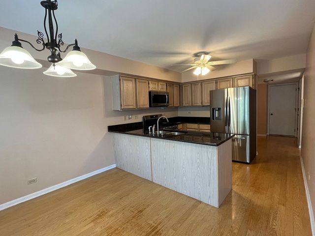 4891 Turnberry Drive, Hoffman Estates, IL 60010
