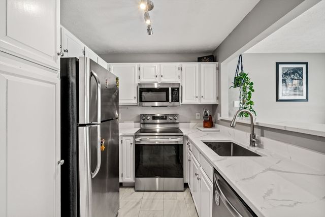 1 Riverview Blvd 1:209, Methuen, MA 01844