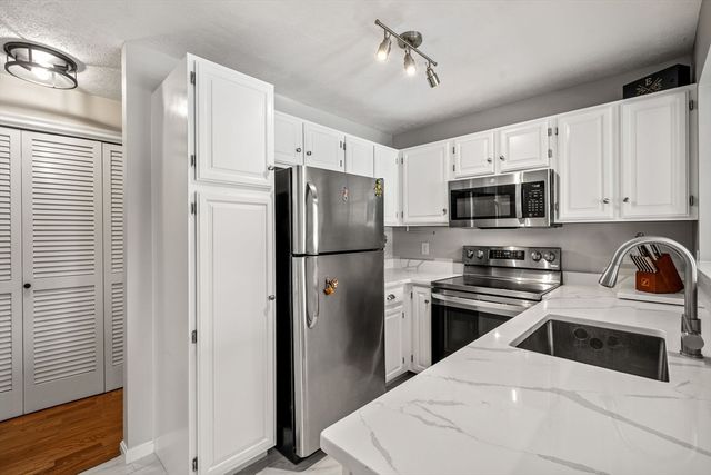 1 Riverview Blvd 1:209, Methuen, MA 01844