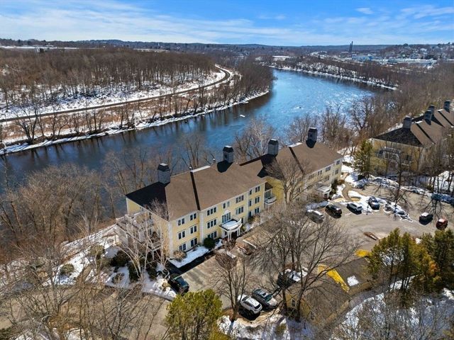 1 Riverview Blvd 1:209, Methuen, MA 01844