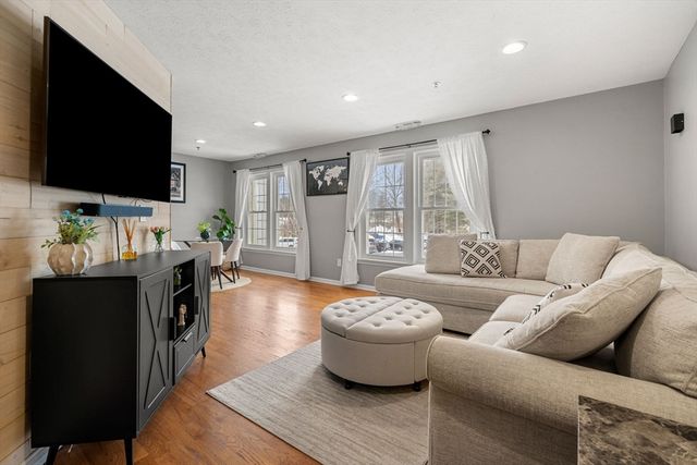 1 Riverview Blvd 1:209, Methuen, MA 01844