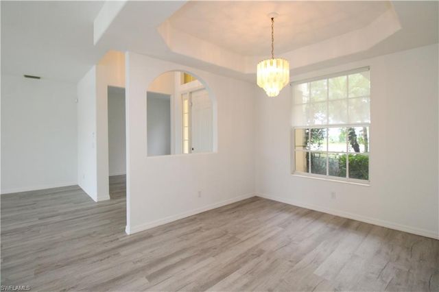 3927 Aurora CT, Naples, FL 34116