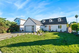 22730 Haynes, West Hills (los Angeles), CA 91307