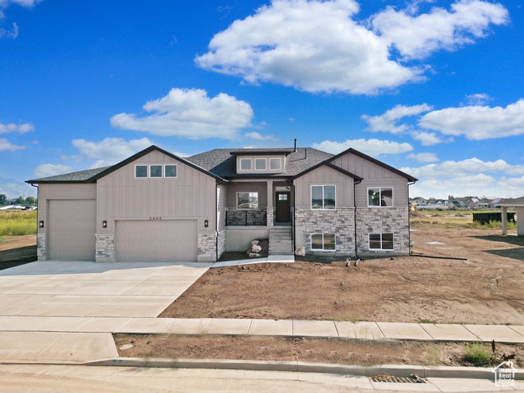 2409 W 3000 N, Farr West, UT 84404