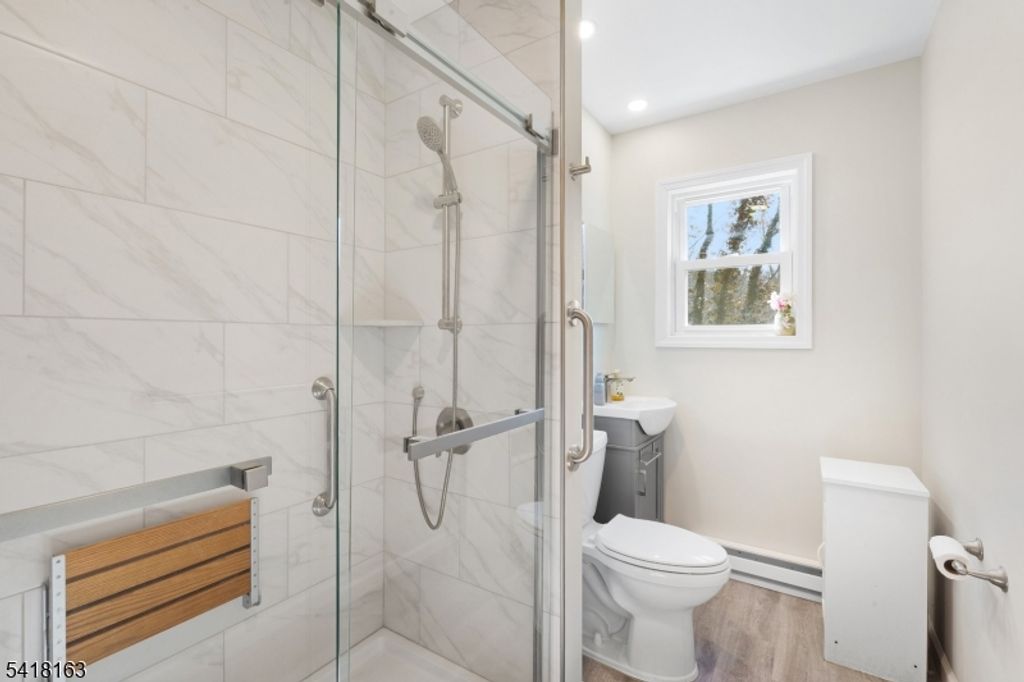 18 Kendall Dr, Ringwood Boro, NJ 07456 — photo 5