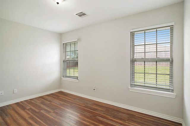 11304 NW 99th Street, Yukon, OK 73099