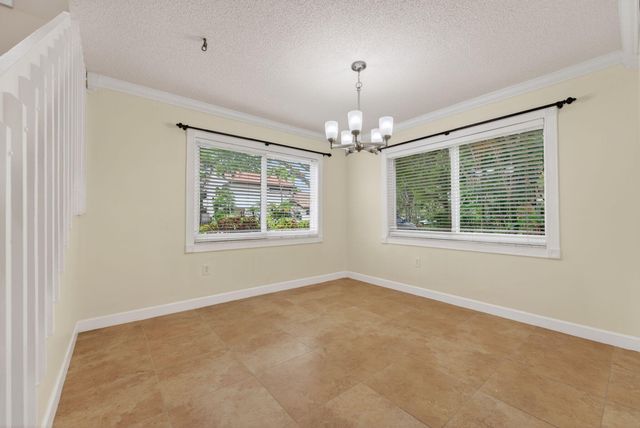 704 SW 89th Avenue, Plantation, FL 33324