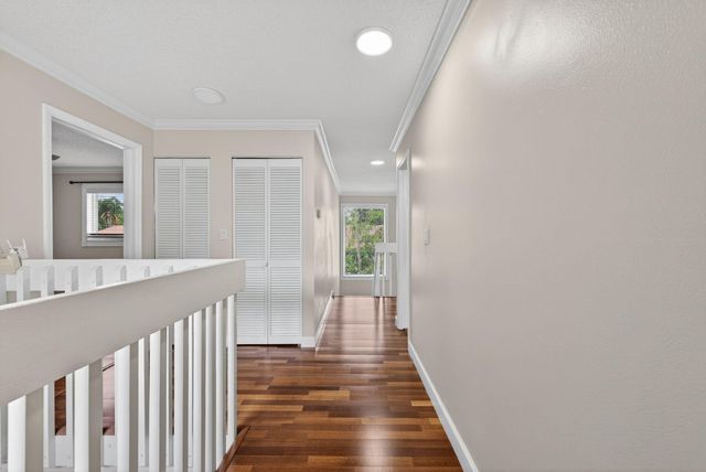 704 SW 89th Avenue, Plantation, FL 33324