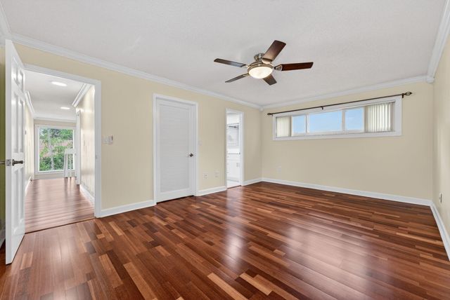 704 SW 89th Avenue, Plantation, FL 33324