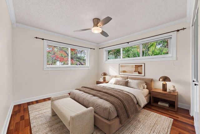 704 SW 89th Avenue, Plantation, FL 33324