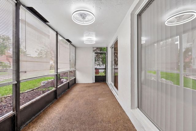 704 SW 89th Avenue, Plantation, FL 33324