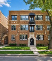 2613 W Capitol DRIVE, Milwaukee, WI 53206