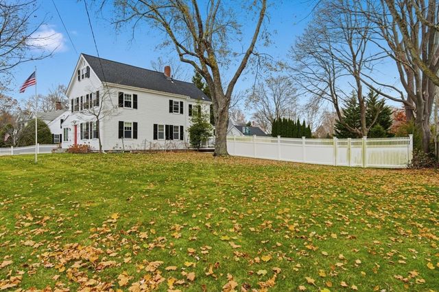 428 Main St, Hingham, MA 02043