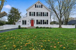 428 Main St, Hingham, MA 02043