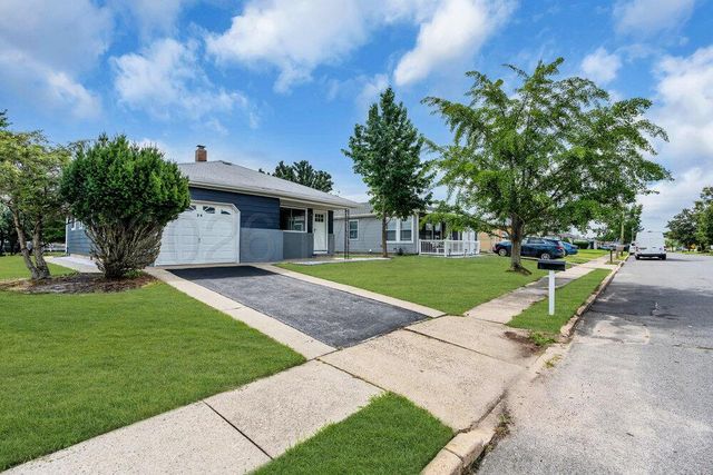 24 Liberta Drive, Toms River, NJ 08757