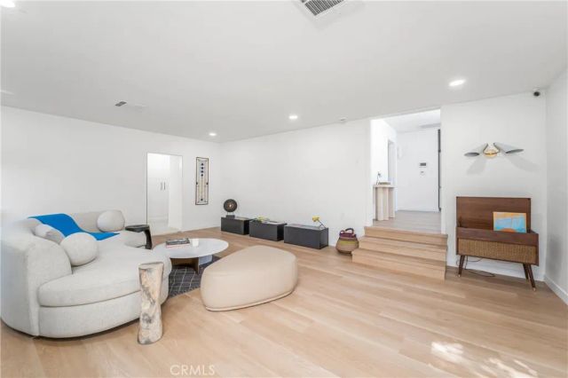 4939 Brayton, Long Beach, CA 90807