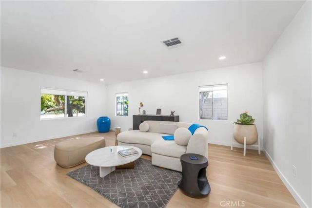 4939 Brayton, Long Beach, CA 90807