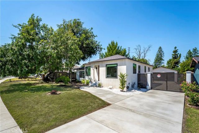 4939 Brayton, Long Beach, CA 90807