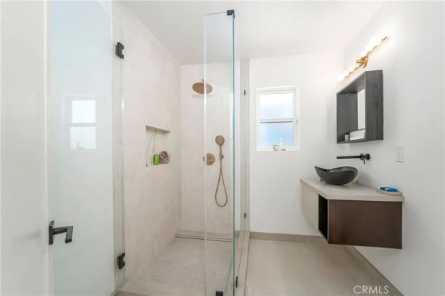 4939 Brayton, Long Beach, CA 90807