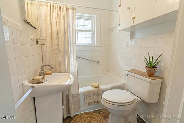 30172 Hillman Highway, Meadowview, VA 24361