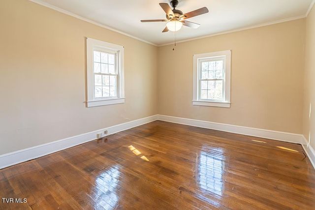 30172 Hillman Highway, Meadowview, VA 24361