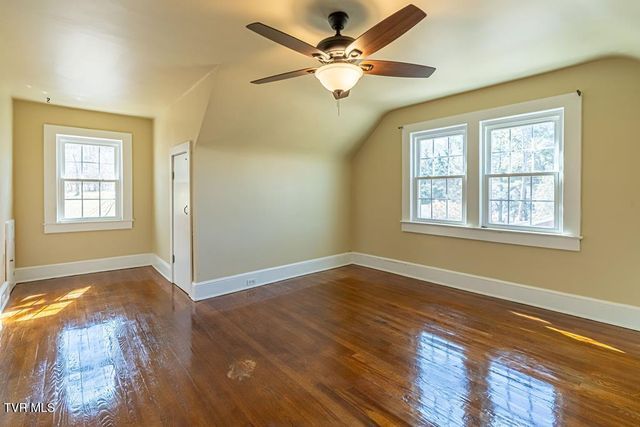 30172 Hillman Highway, Meadowview, VA 24361